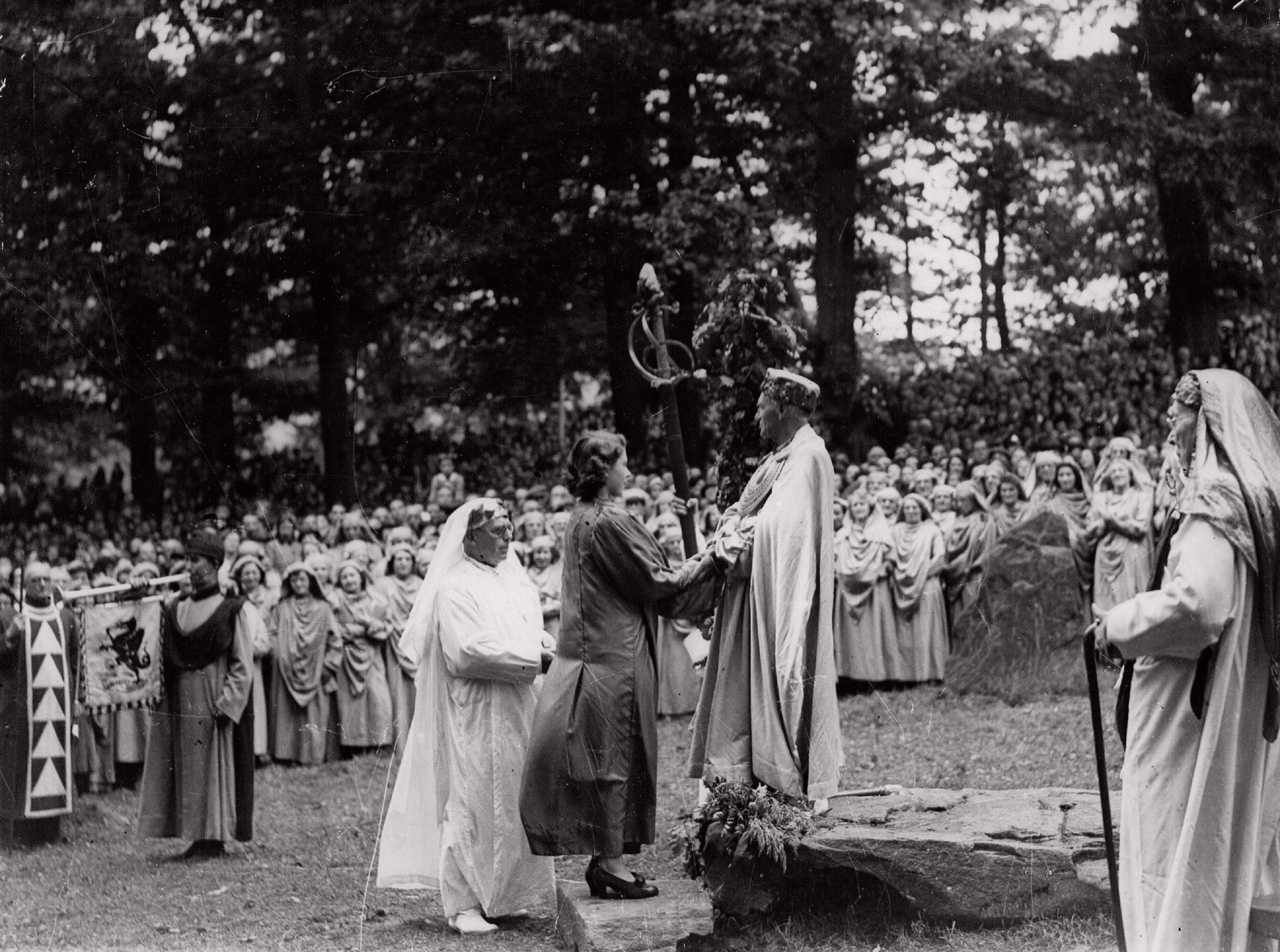 A Gaelic ceremonial gathering — the ancient tradition of clan assembly